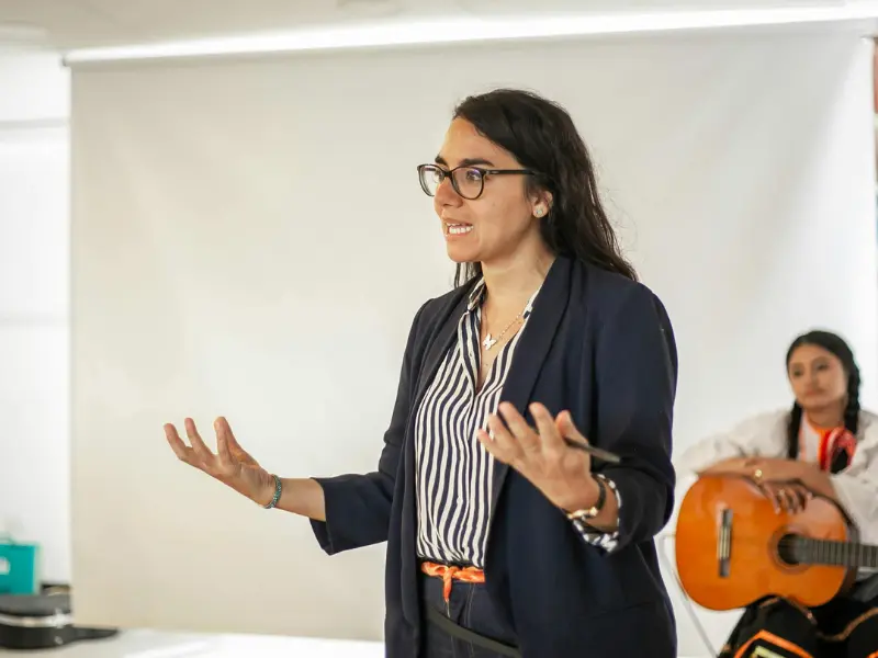 Curso de Oratoria Aprende a Hablar en Público con Confianza
