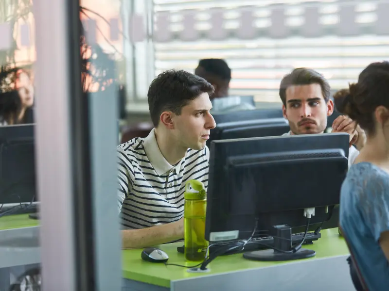 Cursos de Computación en Ecuador